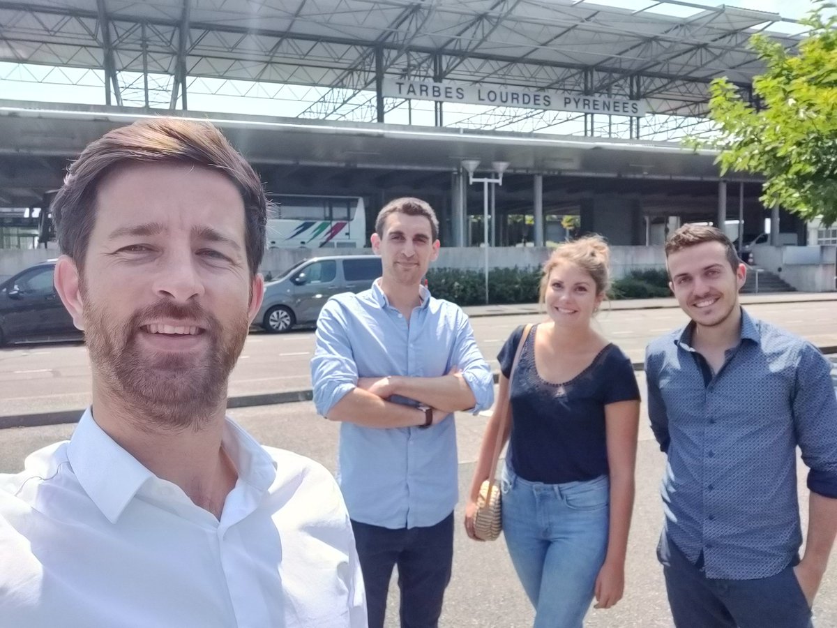 MusnierS's tweet photo. Comme notre président @EmmanuelMacron, @OIDnews etait à #tarbes #lourdes pour imaginer la zone aéroportuaire du futur ! #ademe #Occitanie #energyefficiency #Airport #EconomieCirculaire #CCI https://t.co/bxFQPLTcJB