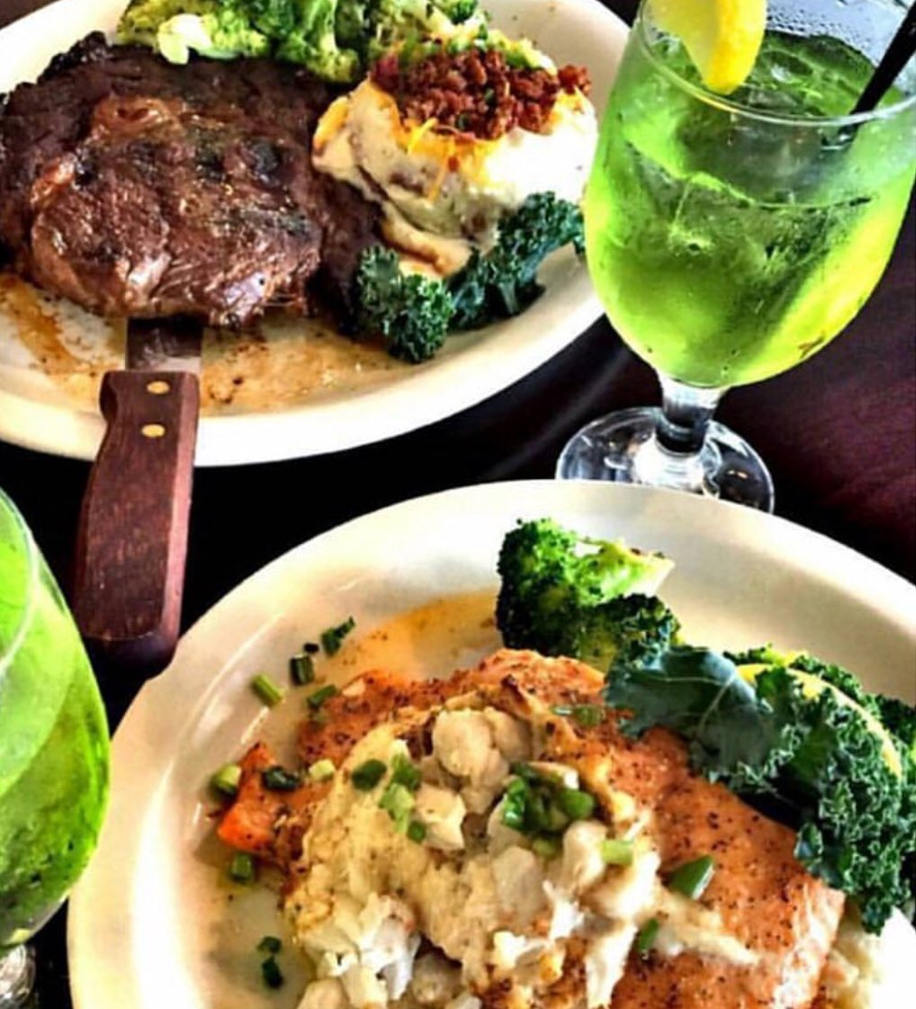OldeTowneInn's tweet photo. #Surf or #Turf? Satisfying your craving is our specialty! Come give your taste buds a treat and enjoy the beat food in the #DMV today!🍤😋🥩🍹🍽 🍤😋 #OTI #OldeTowneInn #surfandturf  #catchoftheday #seafood #ribeye #salmon #crab #marylandcrab #finecuisine  #goodeats #fun https://t.co/IMhp9hnvx5