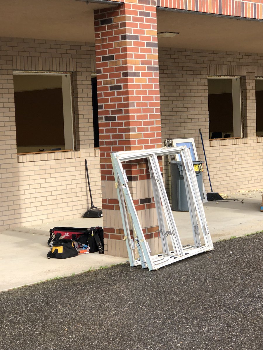 MilfordMS's tweet photo. Sneak peek. New windows being installed today #MMSRenovation2018 https://t.co/uGORsllElZ