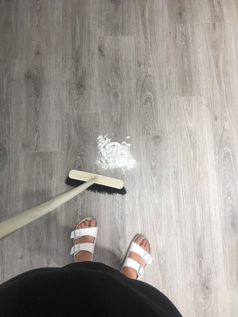 DistinctifyLDN's tweet image. Yes, this afternoons photo shoot in a 34 degree showroom is going really well so far. Thanks for asking. Yes, we have also misplaced our dustpan and brush.