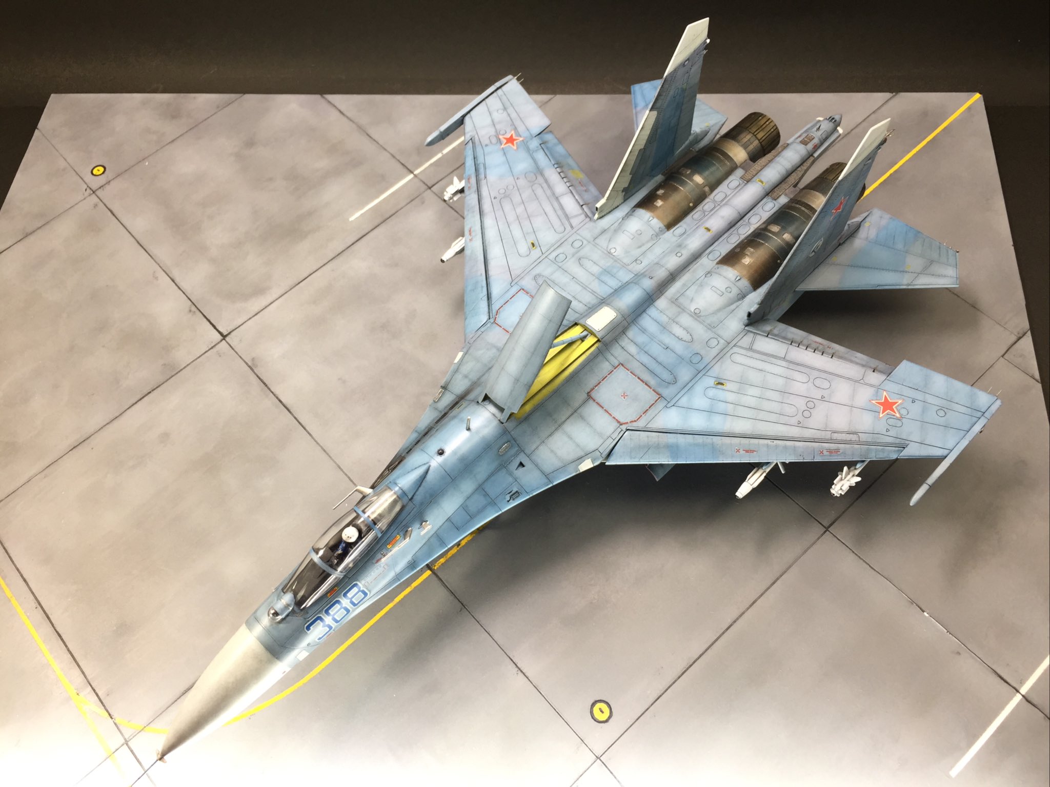 1/72 Su-27 フランカー ハセガワ