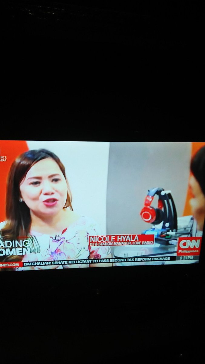 sherwinestela's tweet image. Mga kabisyo nood na tayo sa @cnnphilippines Guest nila si madaam @nicolehyala #LeadingWomen #CNNPH