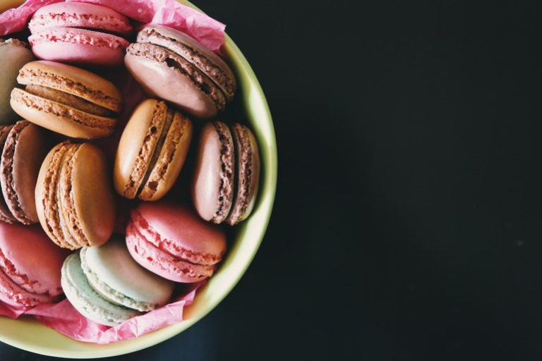 interventionUS's tweet photo. The 5 Things They Won’t Tell You about #Binge #Eating #Disorder (BED)... 
One of the worst parts about #BED is feeling embarrassed about it all the time... keep reading https://t.co/9q1JMp04NS #HelpStartsHere #intervetion #news #BlogPost https://t.co/KTdsnndvWo
