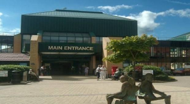 EAHPofficial's tweet photo. Congratulations! The @NHSCTrust-Antrim area Hospital has been approved as #SILCC Host! The training provided will include all aspects of #clinicalpharmacy services from admission, inpatient stay & at discharge. Apply here to become a SILCC Fellow 👉https://t.co/HkxU5OZShy https://t.co/KtCK5GRFbl