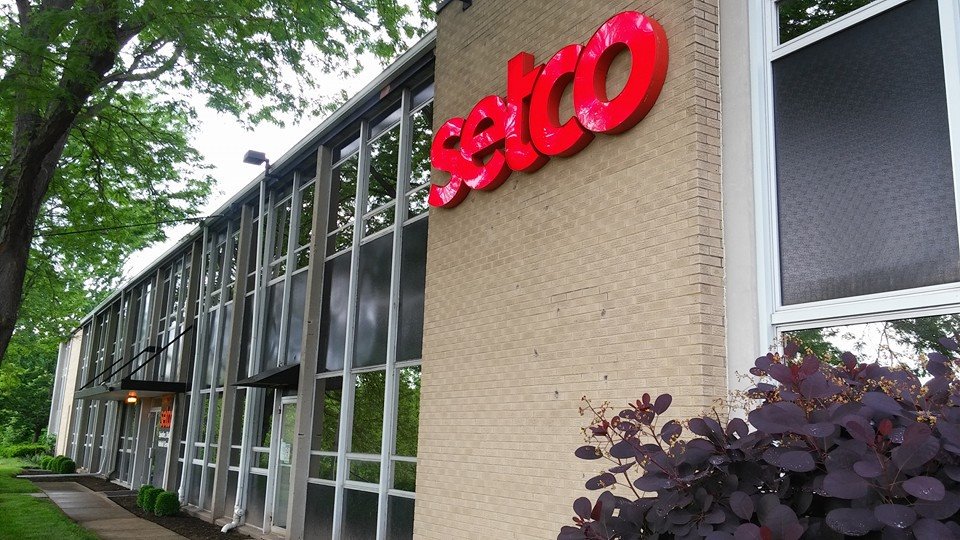 Setco's tweet photo. With over 300+ spindle brands we repair, Setco Spindle Repair can deliver the best value, highest performance, and the most dependable customer service in the industry. To find a service center near you check out our website. #spindlerepair #Reliability https://t.co/uhM5zqkeA3 https://t.co/LpfB5Wuw7C