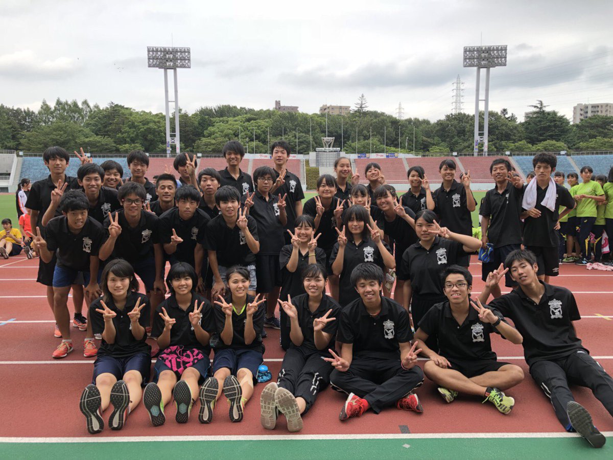 komo_215's tweet photo. 7/26 🔥市立大会🔥
富田陸上部引退

あっという間だった2年半
キツい練習たくさんあったけど
その分楽しい思い出ばかりできました

中学も合わせると約5年。靴だけみても陸上本当に頑張って良かったって思いました
今まで支えてくれた両親、先生、仲間
本当にありがとうございました🌟 https://t.co/QfEIyiut4L