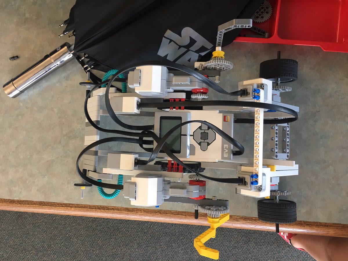 HavRobotics's tweet image. Here are some amazing robot highlights as our 3rd week comes to a close! Our kids keep coming up with incredible ideas! One more week to go, can’t wait to see what’s next! #summerRobotics