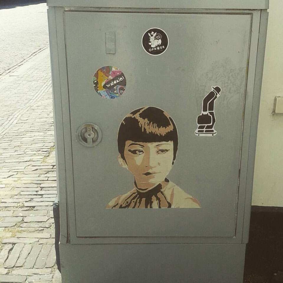 StreetArtCinema's tweet photo. American actress Anna MAY WONG by artist @mouseandhouse in #Utrecht , #Netherlands 
#streetartcinema #streetart #street #art #urbanart 
#cinema #culture #AnnaMayWong #USA #Actress https://t.co/VTdo9D5b09