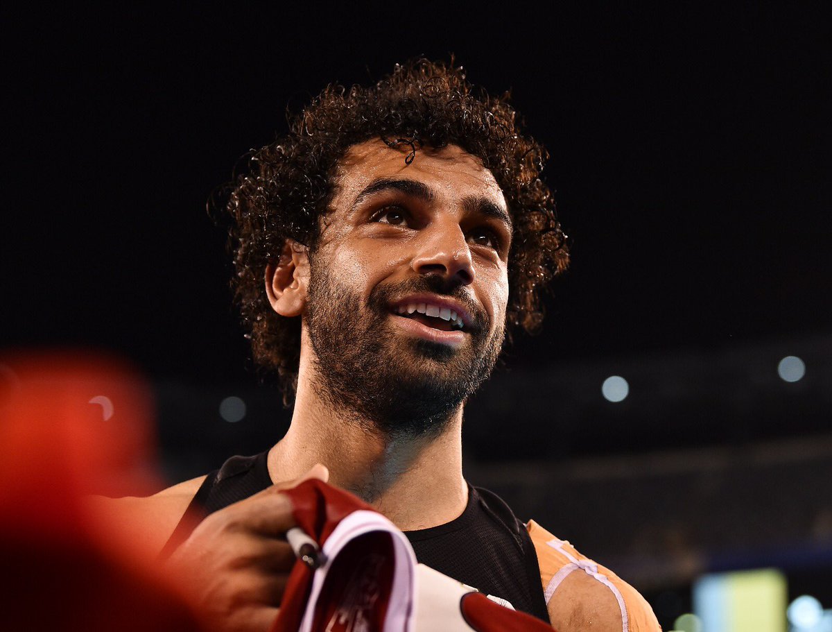 MoSalah's tweet image. Back to 🔴😀