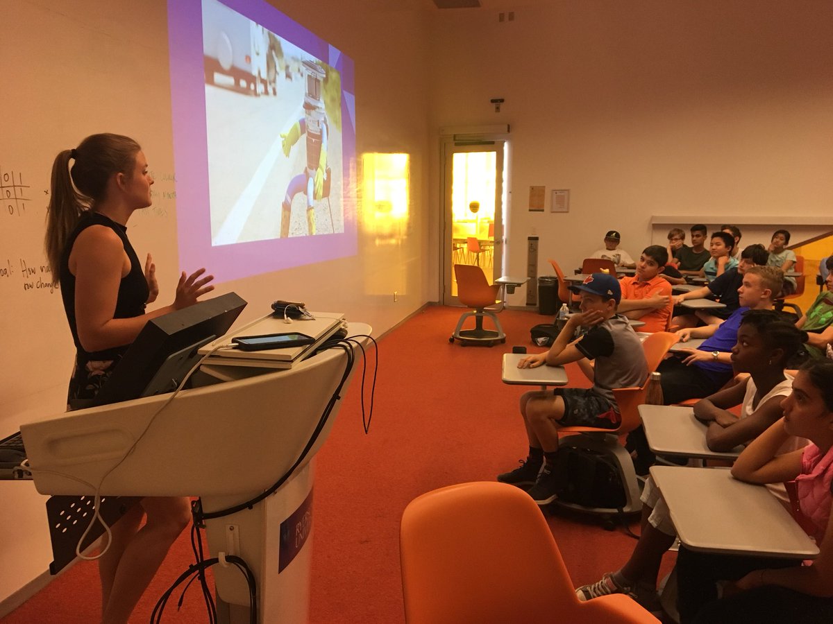 RU_V4Lab's tweet photo. Lauren, a #researchassistant sharing her experience working with #robots #lovesherjob #steam #stem #robotics #humanrobotinteraction #uidesign #behavioralchange https://t.co/ziRBhLUyCb