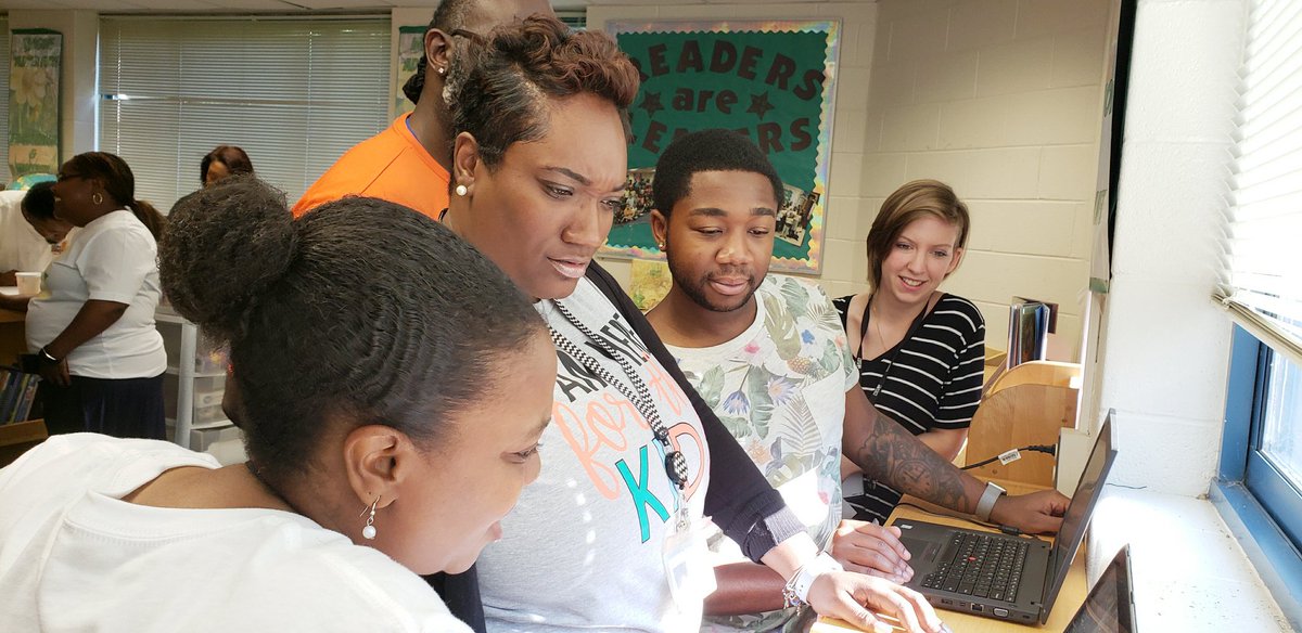 APSFain's tweet photo. We're Baaaaaaccccckkkkk!!!! So glad to have the @APSFain Team & Family back and ready for the 2018 - 2019 school year! #teamFain #weareready #grit @CarstarphenMJ @DrEmilyAMassey @apsupdate @beingmrmoore https://t.co/jUhCElvQuc https://t.co/YpAtRLLJYa