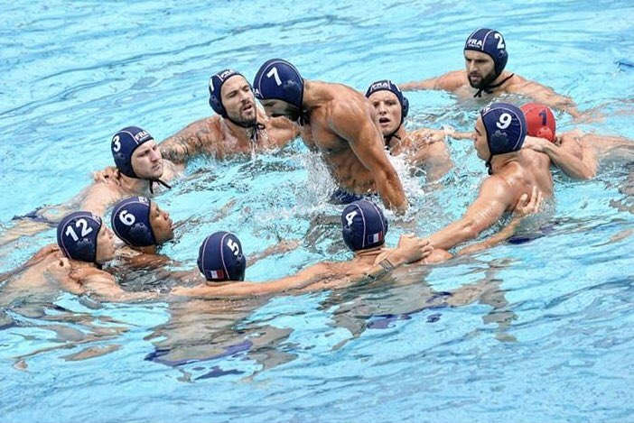 #Waterpolo Aujourd’hui à Barcelone, après leur défaite 10-6 (2-1/3-3/4-1/1 -1 ) contre les Roumains, les Bleus terminent à la 12ème place de ces 33e championnats d’Europe. 
#TeamFrance #TeamFFN #Euro2018
📸 @GiorgioScalaDBM