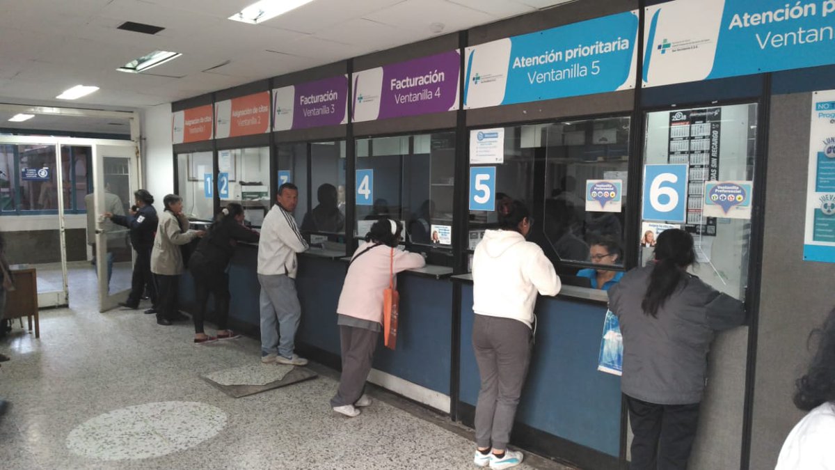 SectorSalud's tweet photo. Normalidad en el servicio de asignación de citas el hospital de Kennedy. 

La Subred Sur occidente cuenta con más de 40 puntos de atención para la asignacion de citas médicas.
@SectorSalud https://t.co/i5LWJ6Ufqh