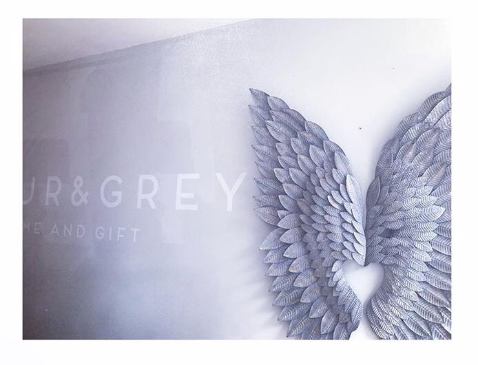 fleurandgrey's tweet photo. They’re back. #angelwings #featurewall #inters123 #interiorinspo #interior_design https://t.co/PZrStQ8CJd