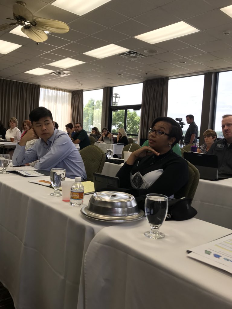 wdprof's tweet photo. Tracy Otto Division of Workforce Development @MoEcoDevo #WIOA #ETPS manager sharing program file upload updates! @MoHigherEd @MCCATweet @MoWINsTweet #MoSTEMWINs #MoSCORES @SCC_StCharlesCC @STLCCcorporate @ECC_Falcon https://t.co/QXhvLkkYUs
