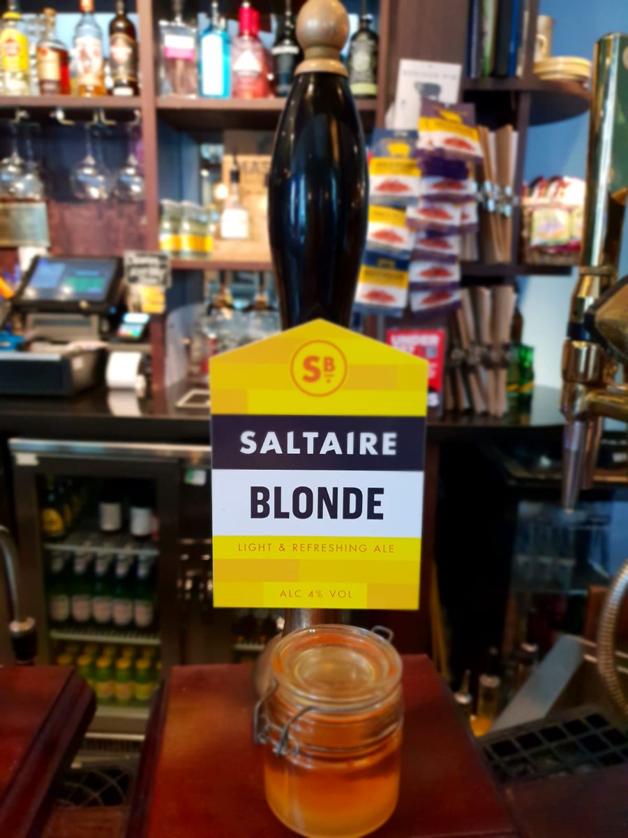 Showing off a new product from <a href="/SaltaireBrewery/">Saltaire Brewery</a> - Zipwire!! It's a belter! 

New pump clip for Saltaire Blonde as well,looking sharp guys! 🍻