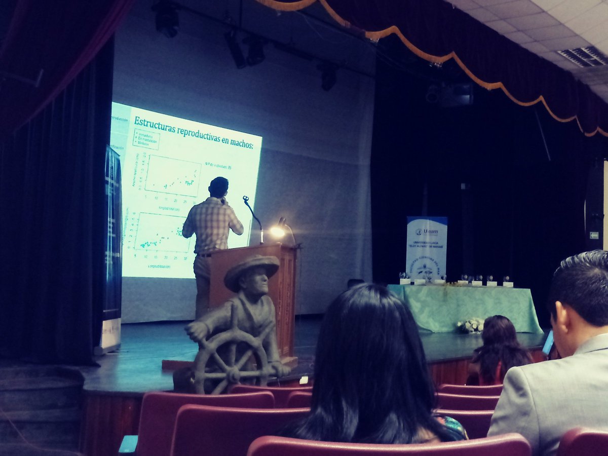 Pcasbri's tweet photo. Peces eléctricos en #Ecuador ⚡ - La raya eléctrica Narcine leoparda! #Charla #CMAR2018 @CMar2018 por Bryan Linzan @LinzanBryan del grupo de investigación #SHAREP de @UleamEcuador @CCMarUleam 
Población, distribución y tallas en la costa Ecuatorial 🌎 https://t.co/di3DVnCh5g