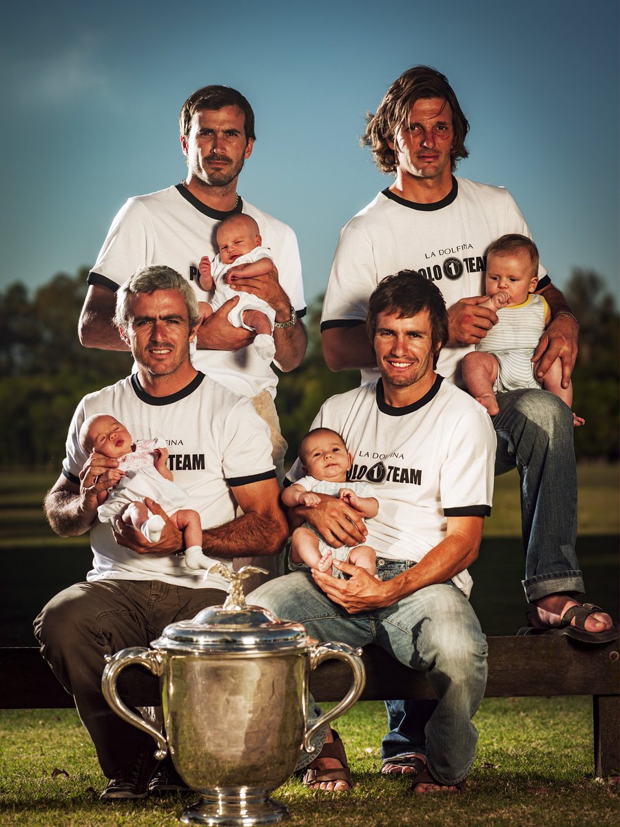 hchurba's tweet photo. Hoy en #RevisandoArchivos, encuentro esta foto que realicé a fines del 2005, para la revista #Polo Today. @LaDolfinaok acababa de ganar la triple corona, aunque mostraban 5 trofeos simultáneos. @ACambiasoOK Mariano Aguerre, Lucas Monteverde, @lolocastagnola . Que coordinación! https://t.co/LndGGboZNh