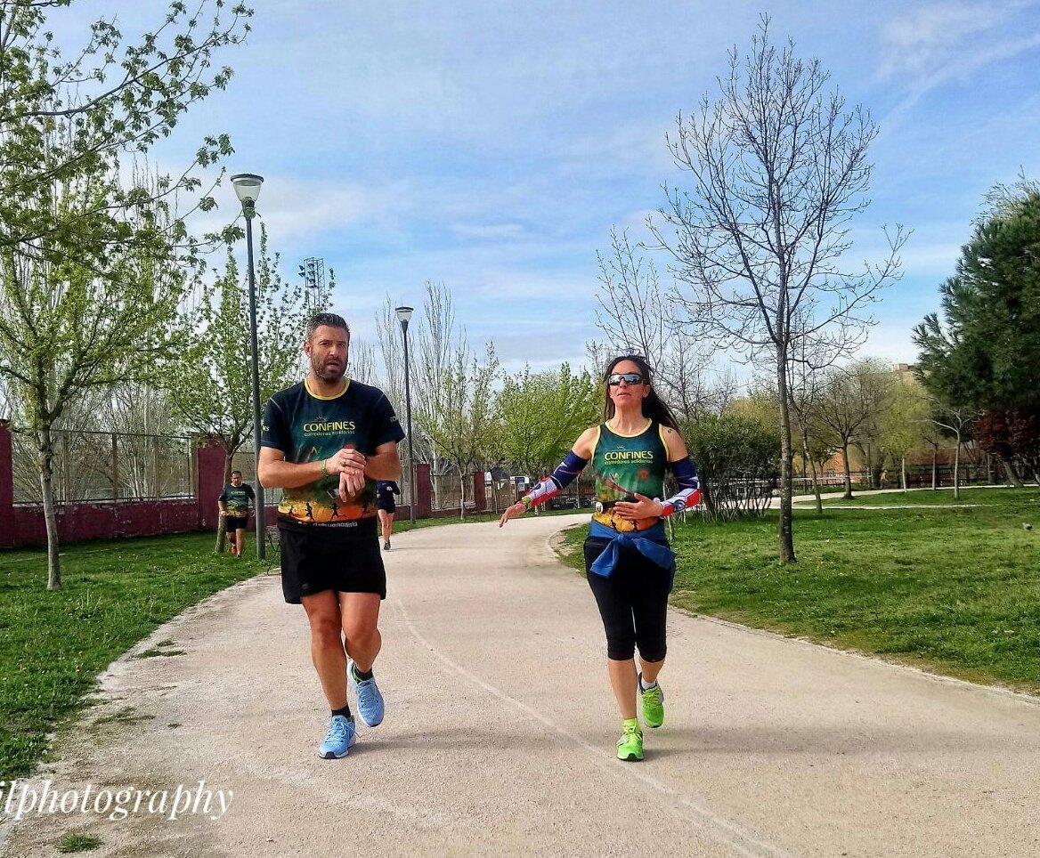 clubconfines's tweet photo. << HASTA EL INFINITO >>

Senderos, caminos no importa la vía solo el fin, a nuestros #CorredoresSolidarios nada los para..

¡A POR LOS ENTRENOS del Jueves!

#ClubConfines #Running #Solidaridad #RunToHelp #AsiSomos #VamosTeamAzu #FelizJueves #AyudandoMeAyudo
(Foto @Yimitrailphoto) https://t.co/GRPRGYBuz3
