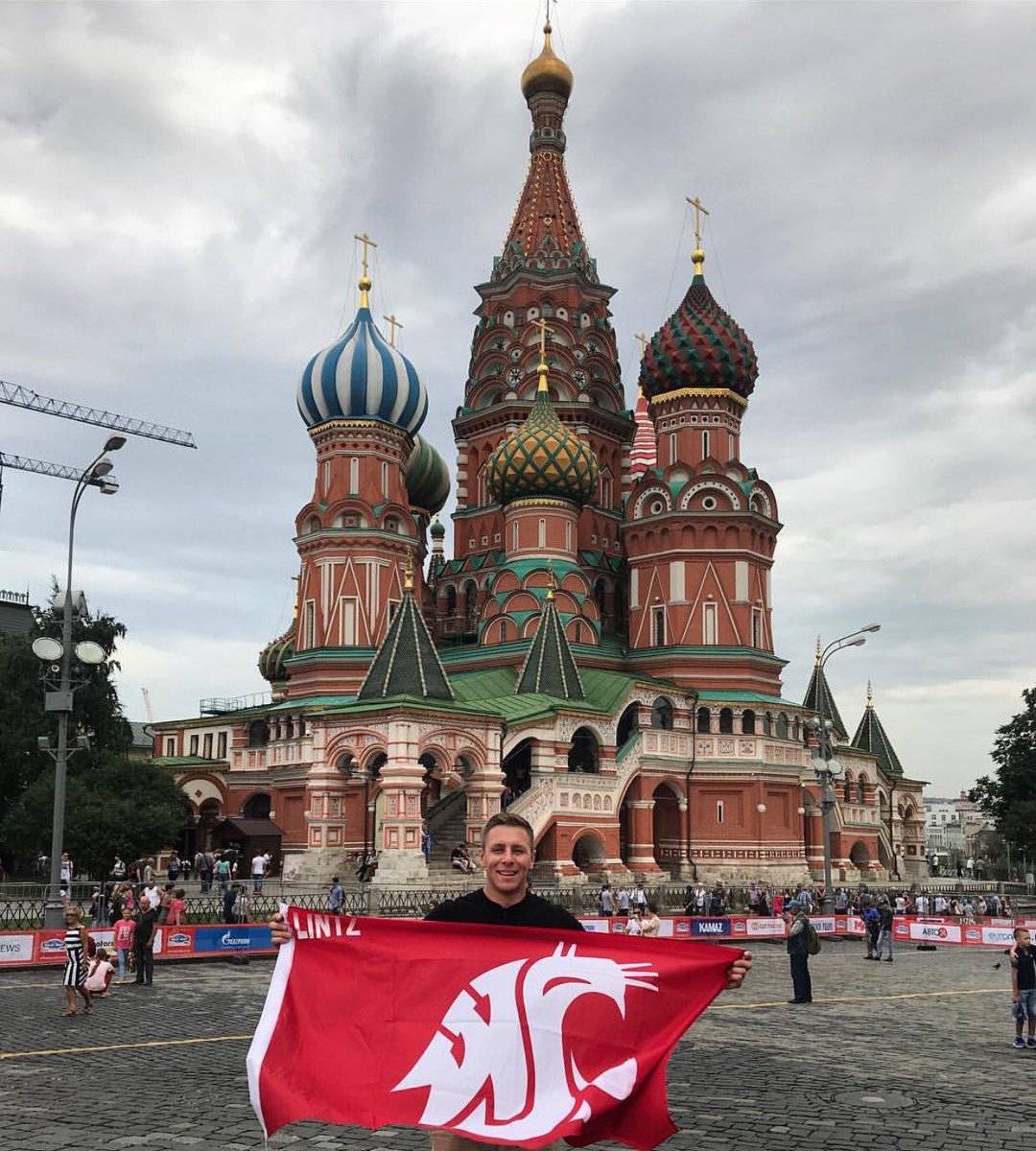 CougfanCOM's tweet photo. Former Wazzu TE Andrei Lintz, the pride of Meridian, waving the flag this morning in his native Russia #GoCougs https://t.co/BPuaLovGuZ