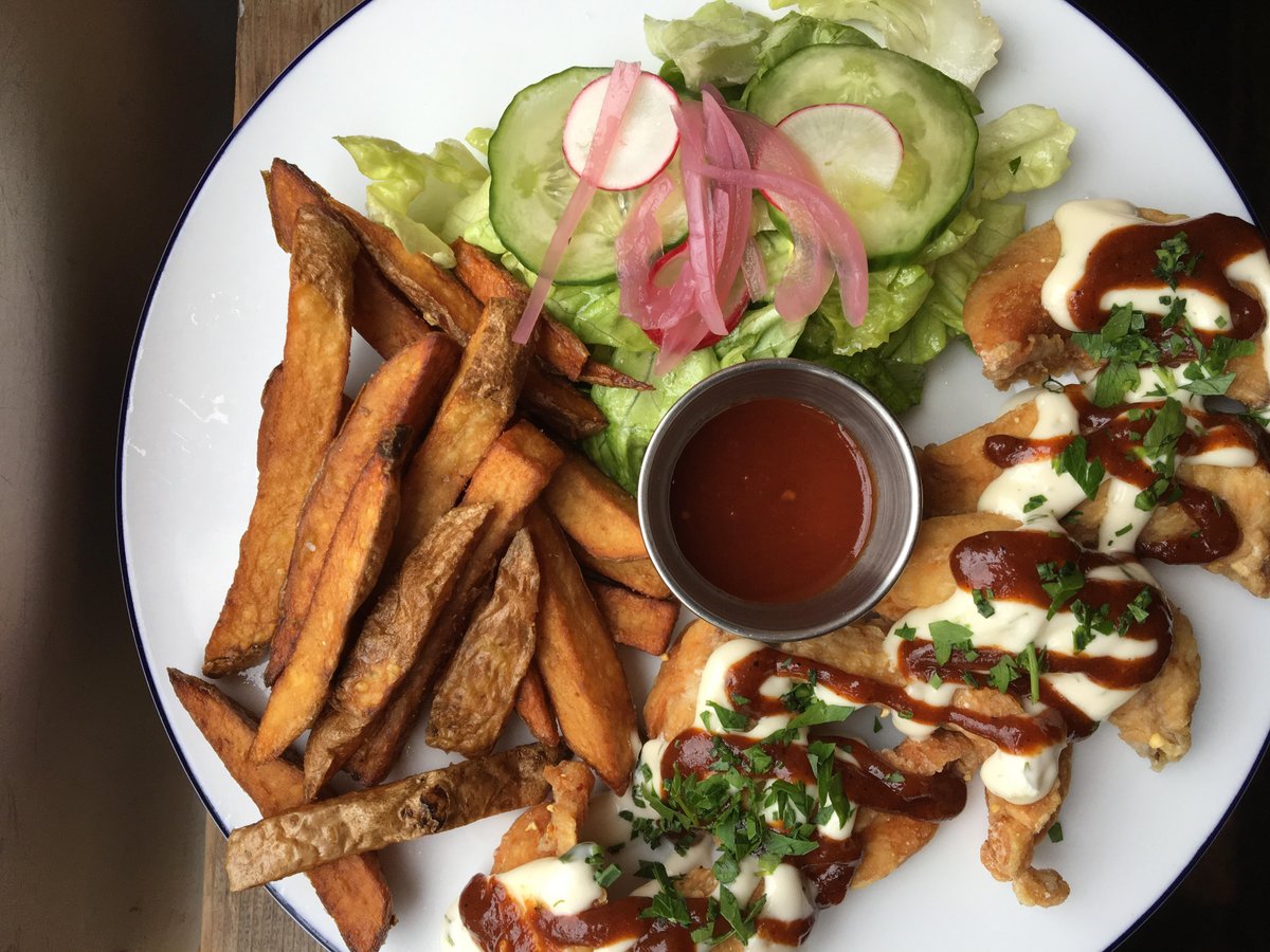 CountyGeneral's tweet photo. Chicken Tenders: Texas BBQ, Dill Ranch, Fries or Salad. #countygeneral #queenwest #wqw #lunch #lunchspecial #chickentenders https://t.co/YNKWbz7fGk