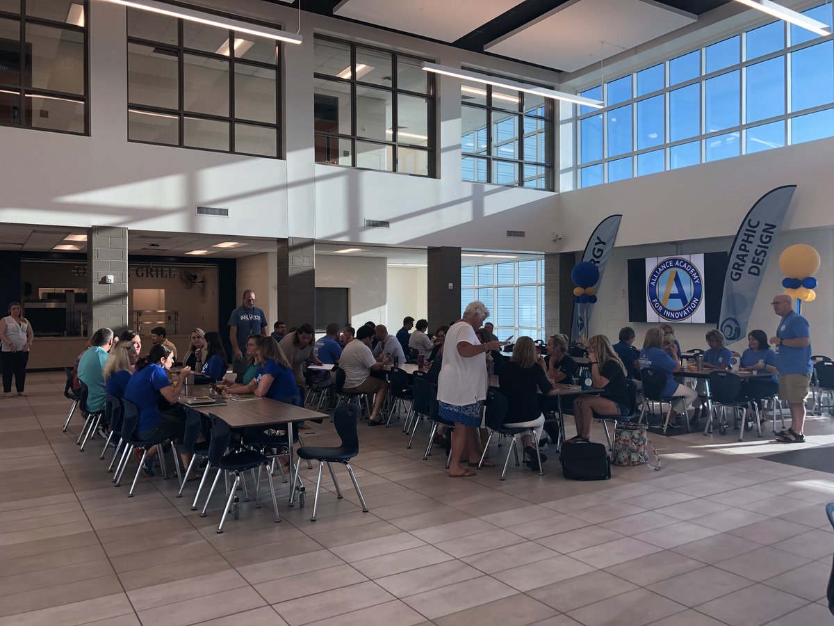 AllianceAI's tweet photo. Welcome Back! Thank you to Carroll Daniel Construction Co. for breakfast. #openingyear #ExperienceAlliance https://t.co/vcMrOh0ZFW