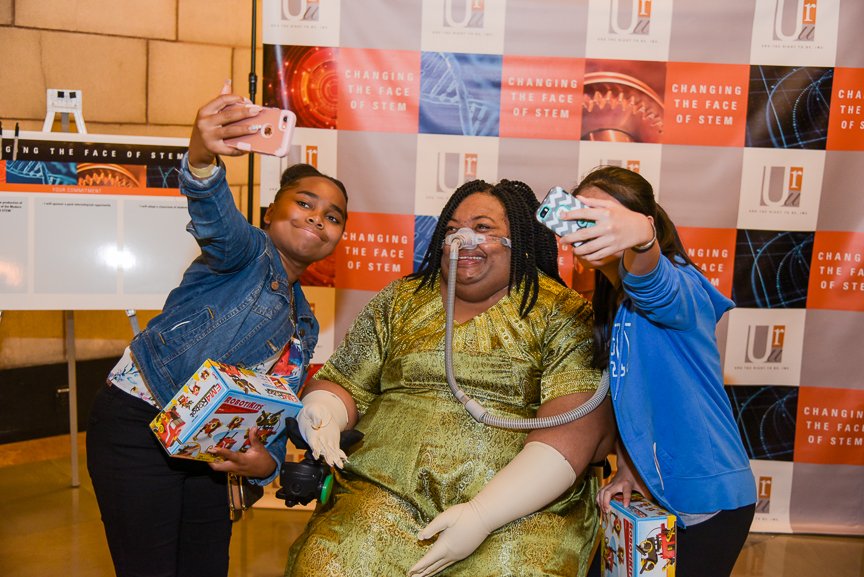 CrystalREmery's tweet image. Surrounded by Selfies! Young #STEM Stars of the future create their own Photo-Op with @CrystalREmery during #ChangingTheFaceOfSTEM convening at @theNASEM @theNASciences in June.  Learn how you can join the next #STEM Summit at urutherighttobe.org.  @ChangingSTEM #WOCinSTEM