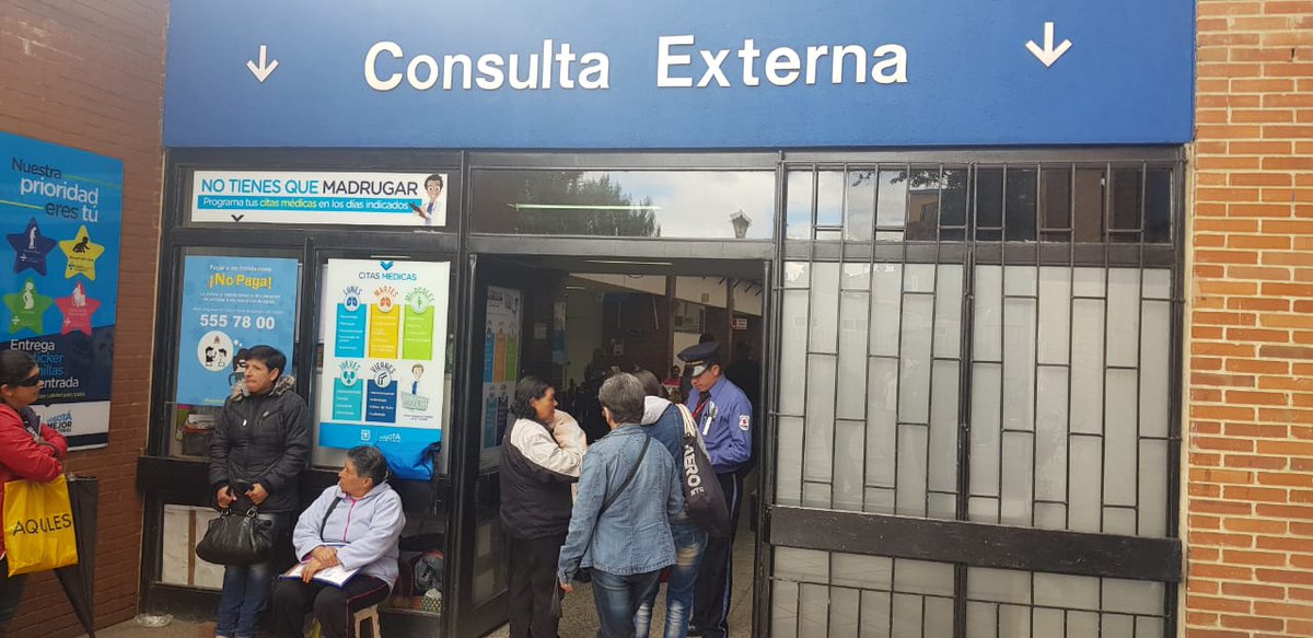 SectorSalud's tweet photo. #Atención A esta hora la Unidad de Servicios de Salud del Hospital de Kennedy opera con total normalidad luego de una demanda inusitada de usuarios que solicitaban la asignación de citas médicas. https://t.co/X8hBv8q8jT