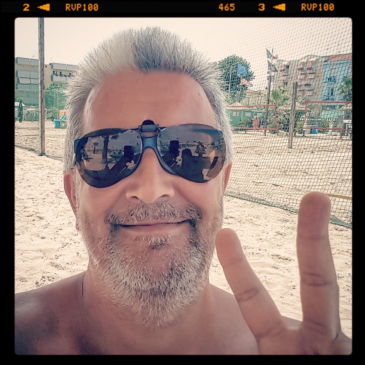 JackTheBass's tweet photo. Se non mi vedete tornare non preoccupatevi: sto benissimo! 😄
#zeropensieri #relax #unavitainvacanza #nessunocherompeicoglioni #vacanza #holidays #mare #beach #sea #spiaggia #sole #sun https://t.co/ZMoTzTfVyb
