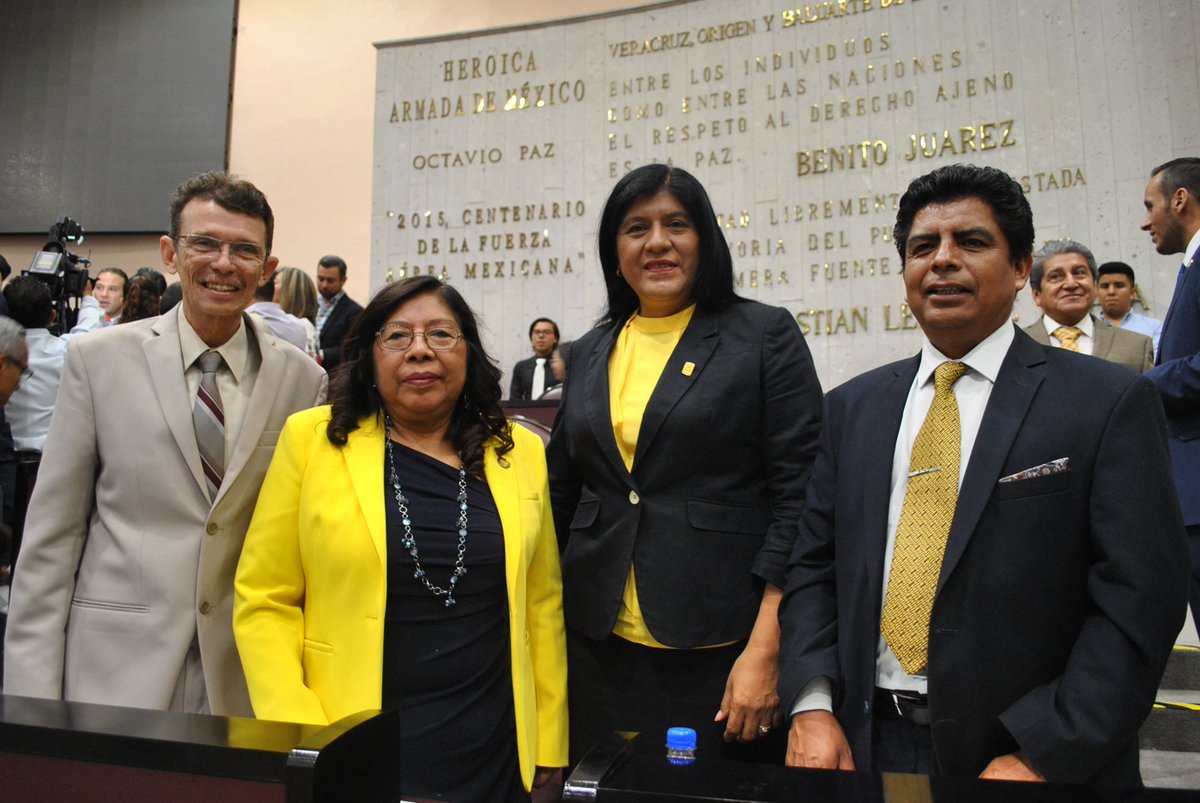 #HoyHaysesión Durante la Decimotercera Sesión Ordinaria los diputados de <a href="/legisver/">Congreso de Veracruz</a> elegirían al Comisionado que integrará el Pleno del <a href="/VERIVAI/">IVAI</a>
#Conoce el #Trabajo de tus legisladores <a href="/PRD_Ver/">PRD Veracruz</a>  trabajando por ti
