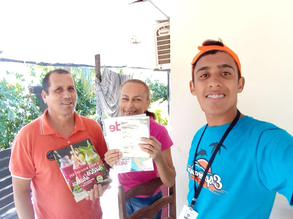 pastorotimar's tweet photo. #esperancaNORONHA
Os Colportores Matheus Yuri e Heloísa Victória estão #engajados no lindo projeto #esperancaNORONHA! O alvo é alcançar #DUASbolsas! Ele quer fazer teologia e ela direito!
@prmoisesmsilva @AMMarroni @Tercio100 @adilsonrdmorais @Pr_JasonRosa @JSoloneto https://t.co/lZyrtmwoVt