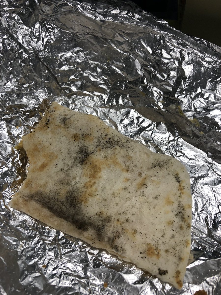 nelson_whitney's tweet photo. @CookOut after getting my order wrong for the 3rd time this month, and getting CHARGED for the wrong order again, this is what I get from the box I’m forced to eat out of? Come on 🙄 https://t.co/r8phmN5m93