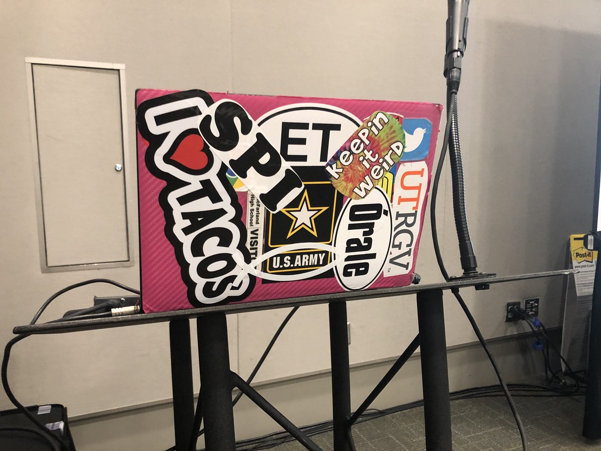 DrETontheBorder's tweet photo. And thatβs a wrap! Session 1 #BecomeAnEdTechChangeAgent #TitleIIISymposium2018 #Edtechsuperpowers
#ESL #Bilingual #ESL @esc1bilingual https://t.co/vAvsbGMDI5