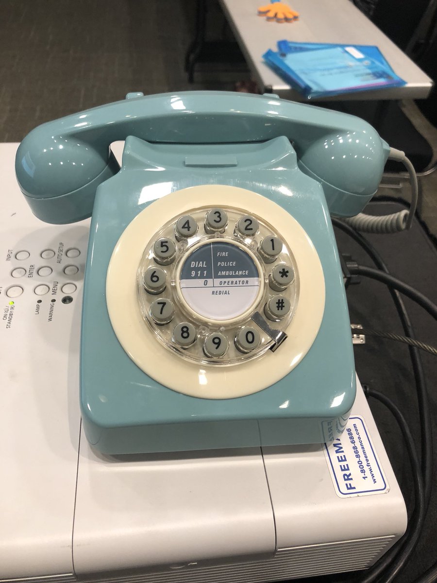 DrETontheBorder's tweet photo. And thatβs a wrap! Session 1 #BecomeAnEdTechChangeAgent #TitleIIISymposium2018 #Edtechsuperpowers
#ESL #Bilingual #ESL @esc1bilingual https://t.co/vAvsbGMDI5