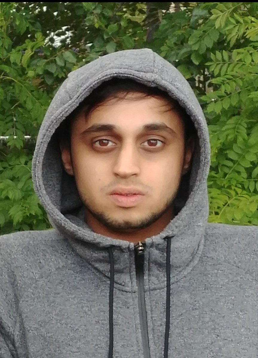 Clyde1News's tweet photo. Hasanat Muhammad Mahmood, 21, is missing from his home in Pollokshields. He was last seen Herriet Street on Thursday 19th July. Anyone with information is urged to contact Police Scotland on 101. https://t.co/Y4pn6xrWth