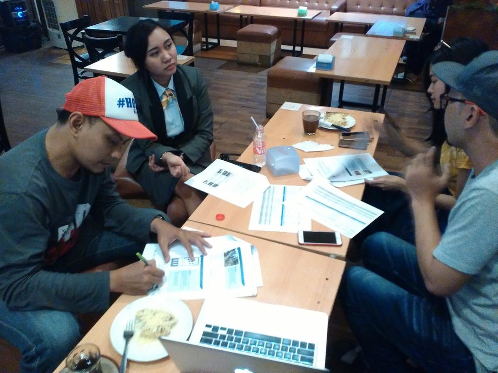 Mencatat adalah kegiatan yg akan membuat senang kemudian😊...
#aksisriwedarislawi
#aksisriwedari2018