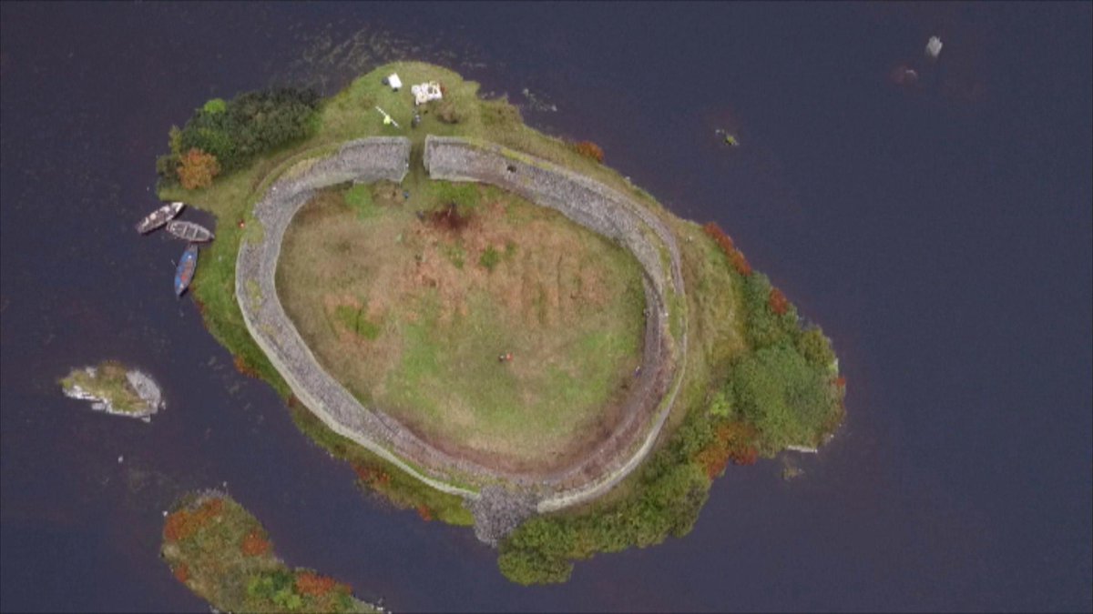 RTENationwide's tweet photo. We visit some tourist attractions across the country on #RTENationwide on Friday 27th July @RTEOne 7pm & RTE+1 8pm including @AchillEXP #DoonFort @AbartaGuides #LullymoreHeritagePark #Kildare #Donegal #Mayo @rte @AllThingsMayo @donegalcouncil RT https://t.co/vpAAnoTbAB
