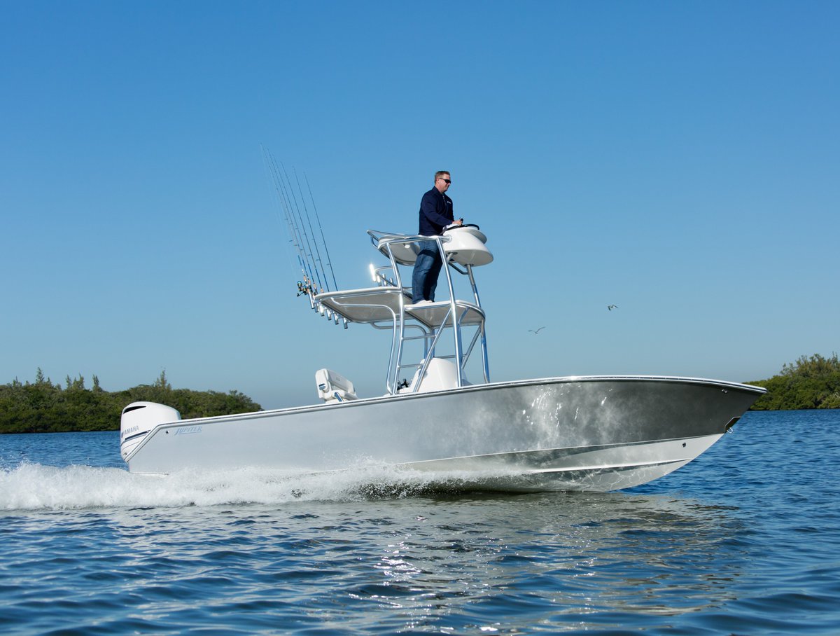 JupiterMarine's tweet photo. #Thursday looks better from the tower.
.
#Jupiter25 #bayboat #tower #secondstation #centerconsole #family #fishing #boat #Jupiter #boatlife #inshore #freshwater #saltlife #offshore #coastalliving #explore #summer #travel #angler #adventure #ocean #lifestyle #tightline https://t.co/zfQo1sPfOD