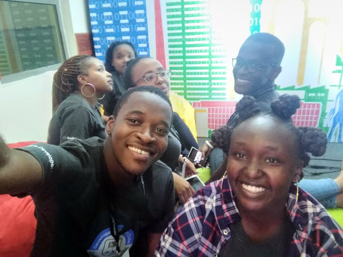 meetbraamuah's tweet photo. Say hi to Stella from Kenya π°πͺ. @wayne_gakuo who called you in the pic? . #DSCSSA #DSCSUMMIT18 #DSCUCC https://t.co/HWzqiW49u4