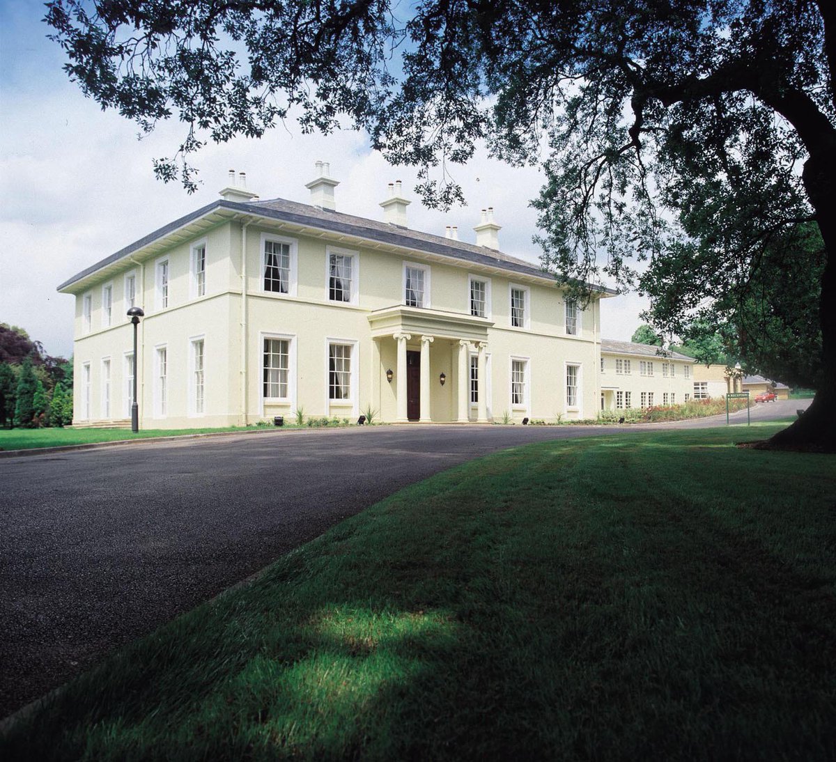 You’re invited to the <a href="/EastwoodHall/">Eastwood Hall</a>'s FREE #Wedding Open Evening on 2nd August! Suites will be dressed and the wedding coordinators will be on hand to help you plan your special day. Go to our website to find out more  bit.ly/2AcwQcx #nottingham #nottinghamwedding