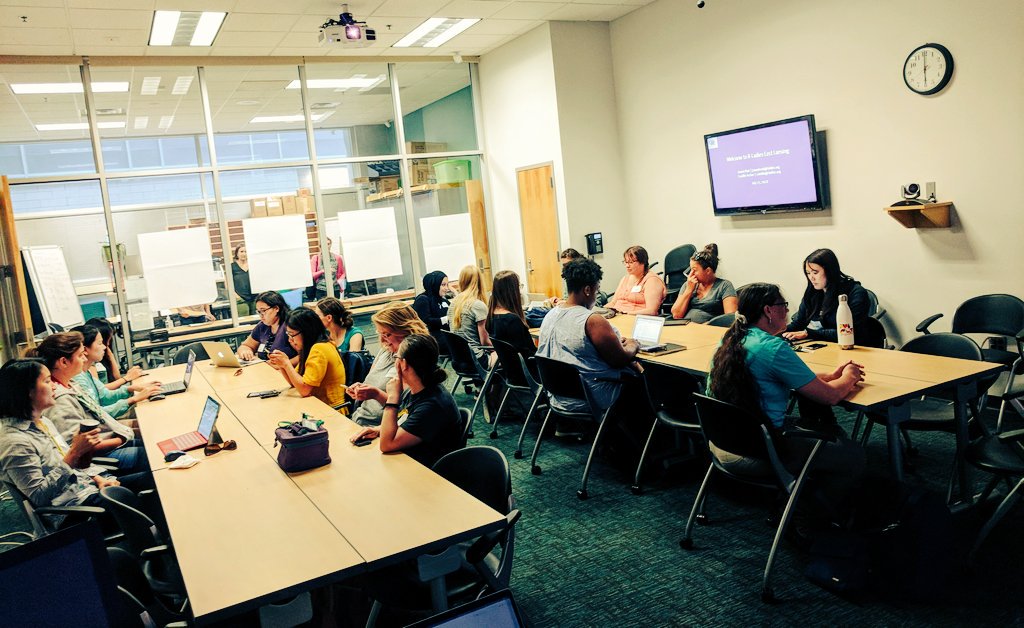 RLadiesELansing's tweet photo. R-Ladies East Lansing launched yesterday w/ a truly unexpected turnout (34)! #rladies We have 60+ folks on Meetup, 40 &amp; counting on Slack and 100+ followers on Twitter! Looking forward to many more fun events! @michiganstateu @msuresearch
@icermsu
To #rstats &amp; #DataScience! 🎉 https://t.co/F5KNmeXfru