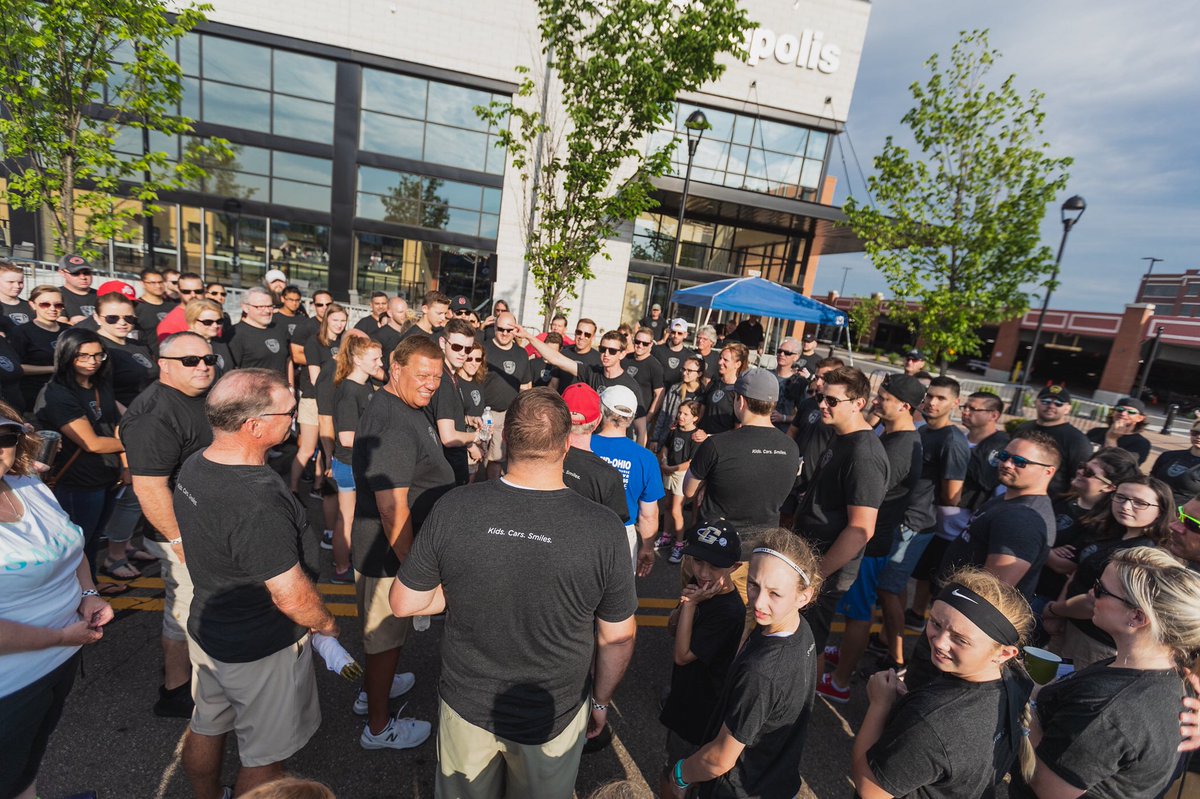 LESS THAN 48 HOURS, today we recognize all of you that are willing to volunteer and give your entire morning up for someone else. Thank you for everything you do! See everyone soon! We can’t wait :)