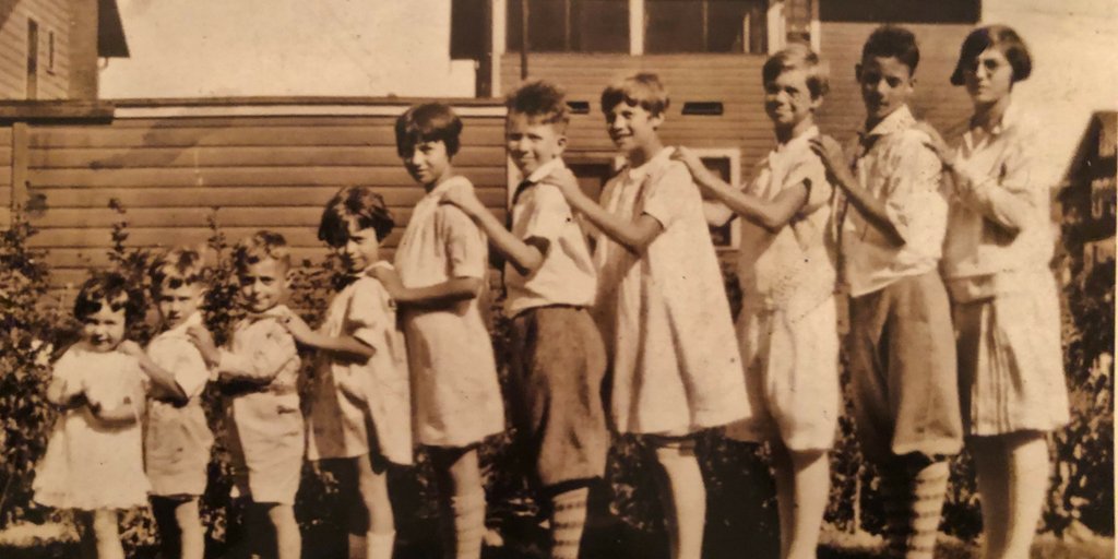 MemoryWeb's tweet photo. Family gatherings happen all year long. This fun and memorable photo of the Bader children was taken in 1927 during Easter. #nophotoleftbehind #genealogy #familyreunions #familyphotos #memoryweb https://t.co/1fGhBUWZst