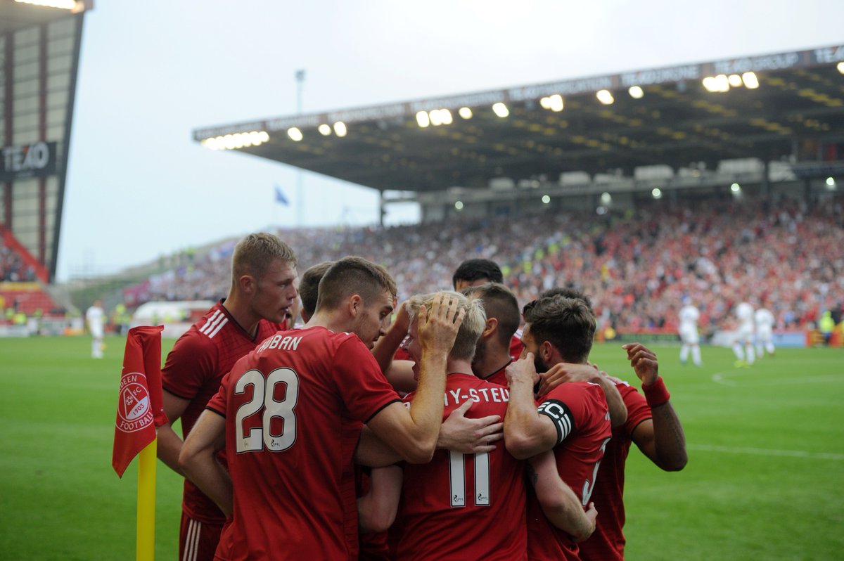 ee_sport's tweet photo. Some images from tonight's game. Pictures of Aberdeen players by @EveningExpress photographer Darrell Benns. #ABEBUR https://t.co/CtNGi3r67Y