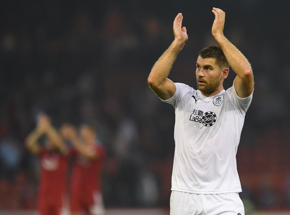 ee_sport's tweet photo. Some images from tonight's game. Pictures of Aberdeen players by @EveningExpress photographer Darrell Benns. #ABEBUR https://t.co/CtNGi3r67Y