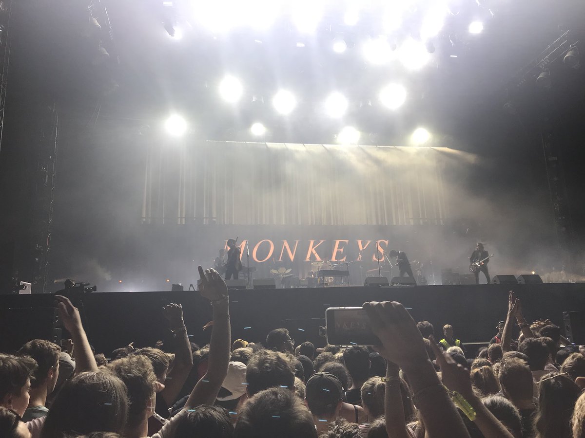 _sionjoness's tweet photo. Take me back to @RockWerchter 😭🎵 https://t.co/OhanKuVPK1