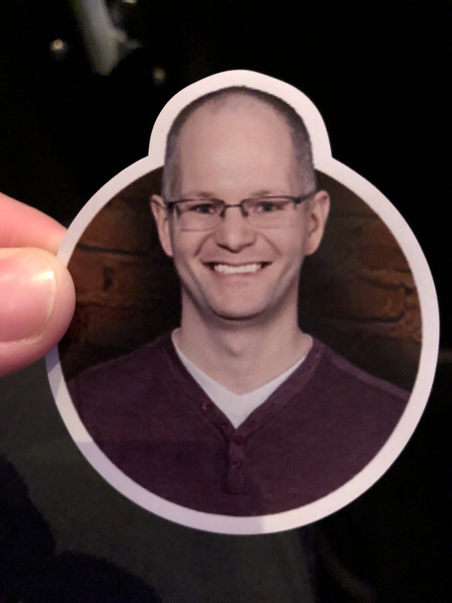 Digging the <a href="/colindecarlo/">Colin DeCarlo</a> swag. #Laracon