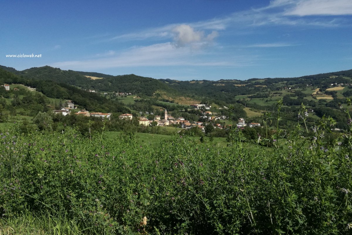 Ciclowebnet's tweet photo. Lasciati ispirare da un percorso circolare nell'#Appennino Piacentino, attraverso #borghi #castelli #vigneti e #boschi.. partenza ed arrivo a #CastellArquato, passaggi per #Morfasso #Gropparello e #Vigoleno
https://t.co/EzvFl4FOYK
@turismoER @parcoappennino https://t.co/YQ5XoJPvTM