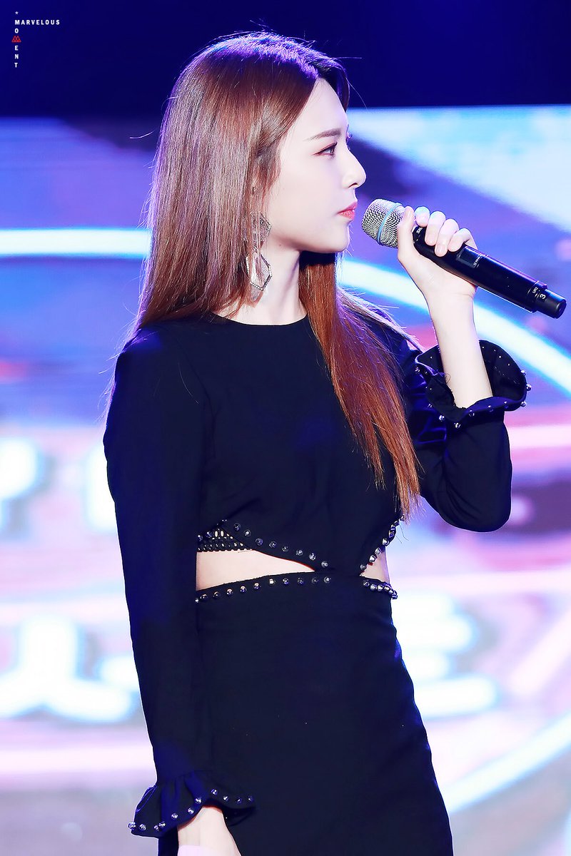 180721 옥천 포도복숭아축제
#나인뮤지스 #혜미(<a href="/hyemiiiii_/">🐰혜미*🐰</a> ) 직찍

bit.ly/2NOnSnI