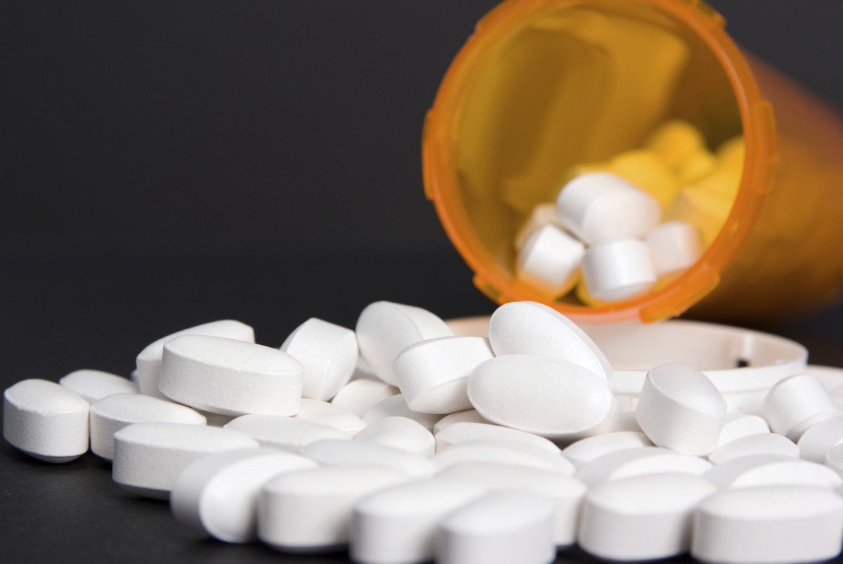 таблетки большие круглые белые. таблетка белая круглая. неприятен таблетка. неприятен таблетка. таблетки для пастель.